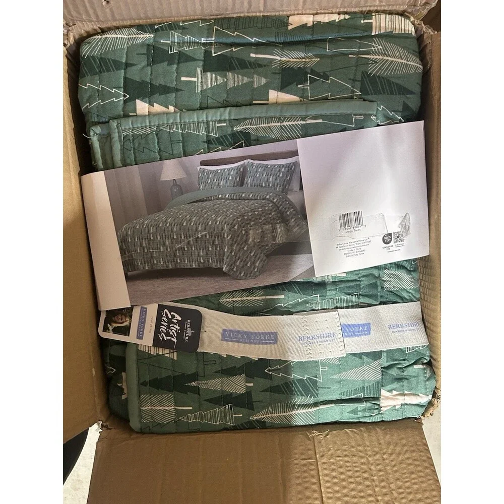 Berkshire Artist Series Coverlet & Sham Set Twin Size